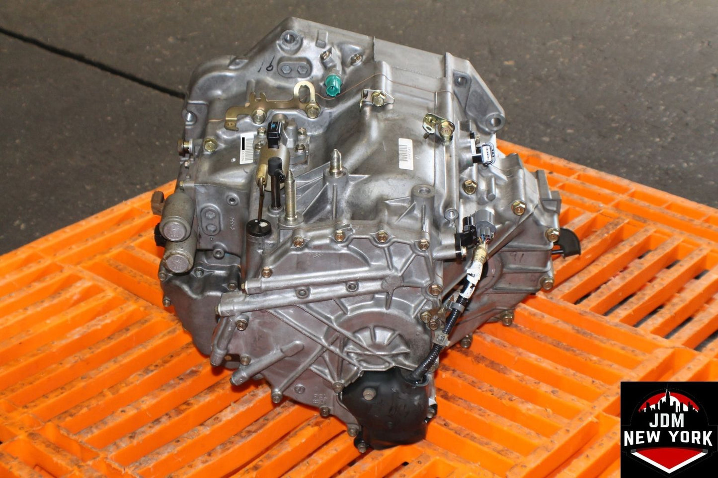 2098086793-1.jpg