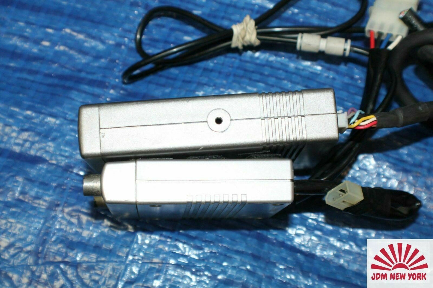 690371029-1