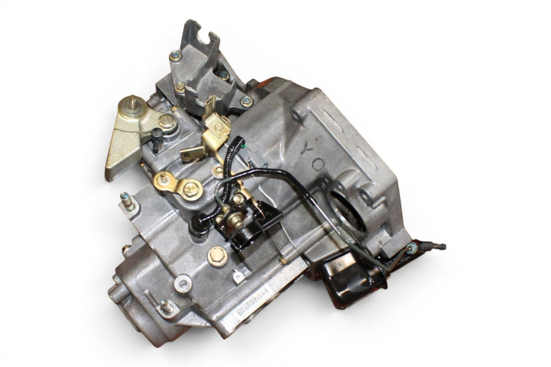 1998 1999 2000 Honda HRV 1.6L SOHC 5-Speed Manual Transmission JDM d16w1 sev