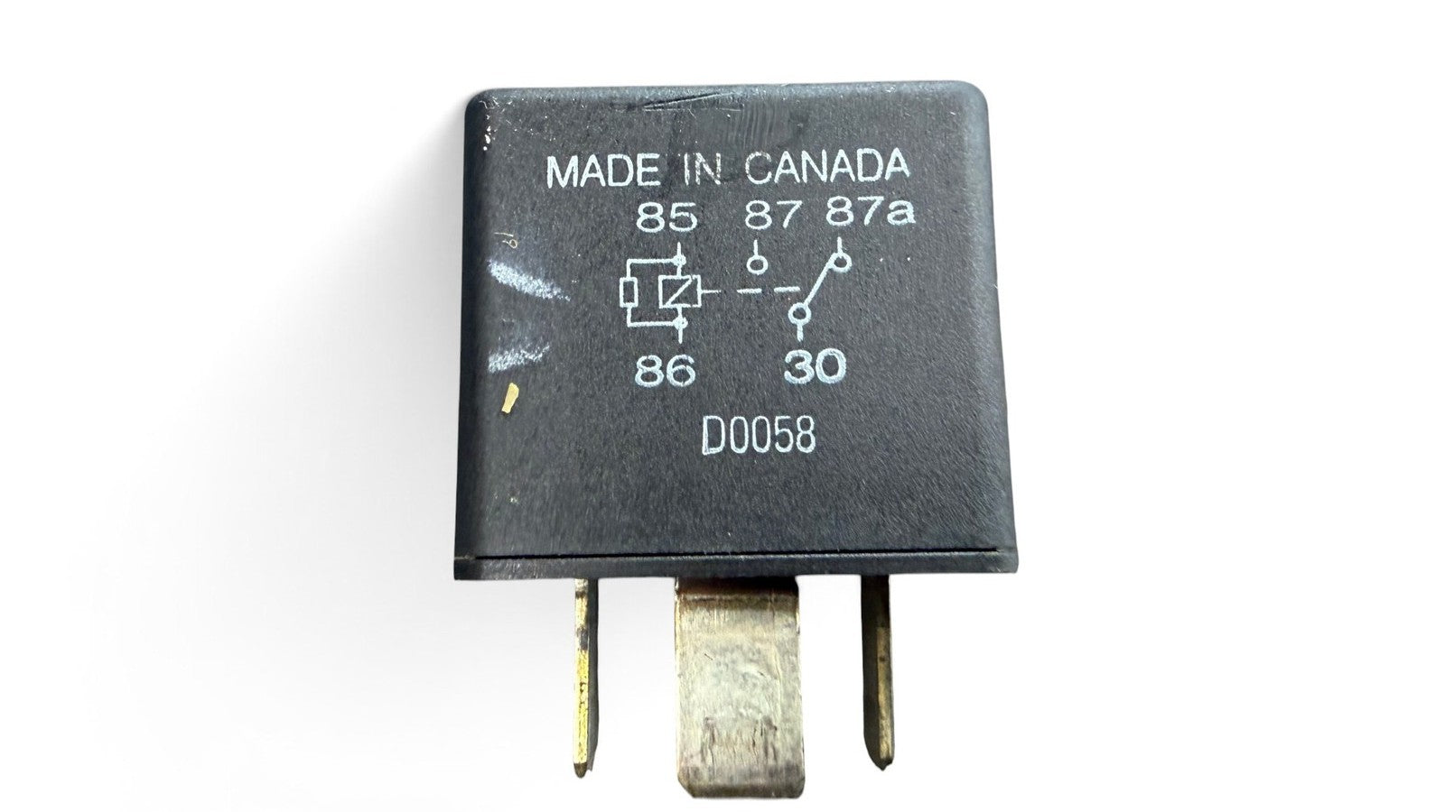 Mitsubishi OEM Automotive Relay 5 Pins MR301971 D0058