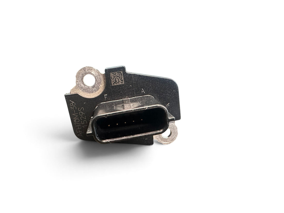 JDM Nissan OEM MAF (MASS AIR FLOW) Sensor AFH70M-38 22680-7S000