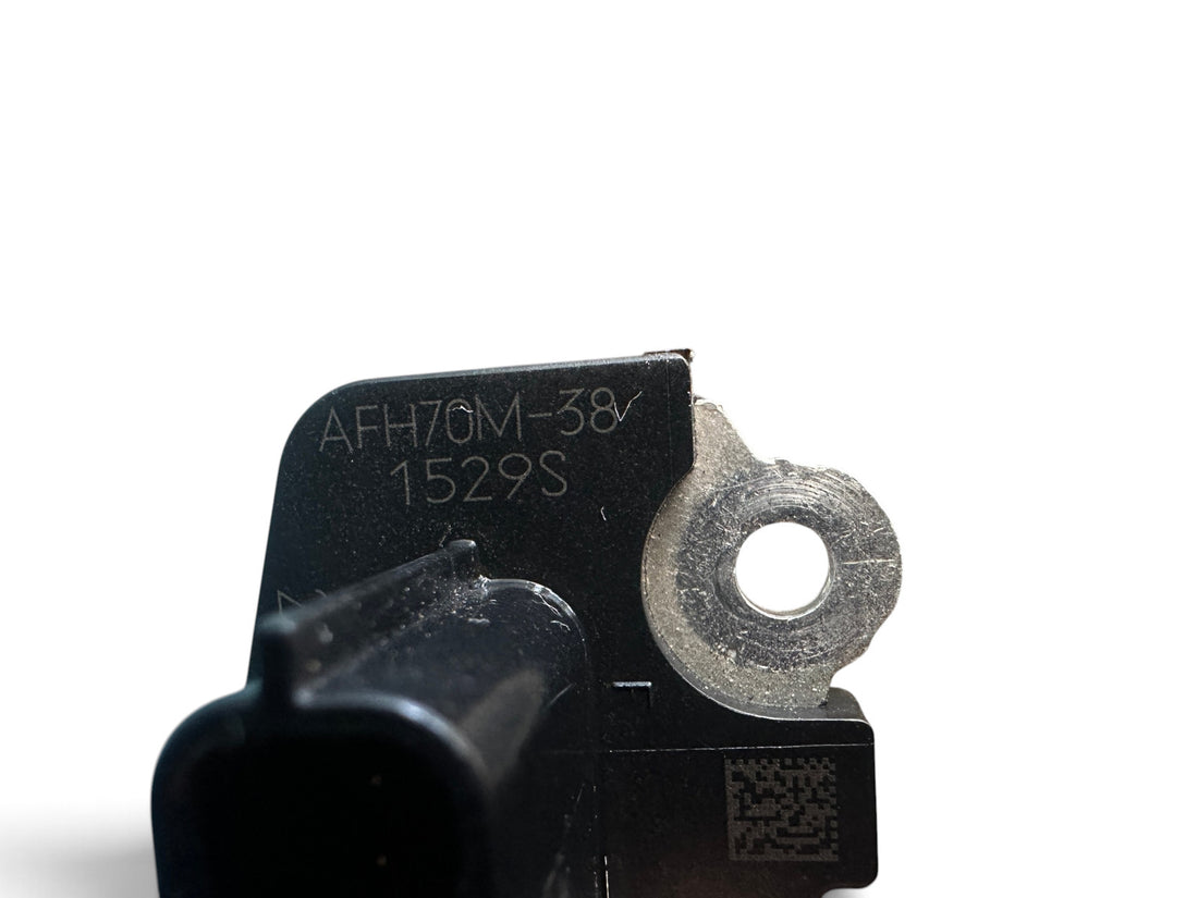 JDM Nissan OEM MAF (MASS AIR FLOW) Sensor AFH70M-38 22680-7S000